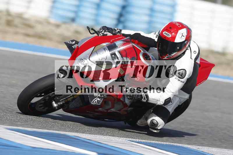 /Archiv-2024/01 26.-28.01.2024 Moto Center Thun Jerez/Gruppe schwarz-black/864